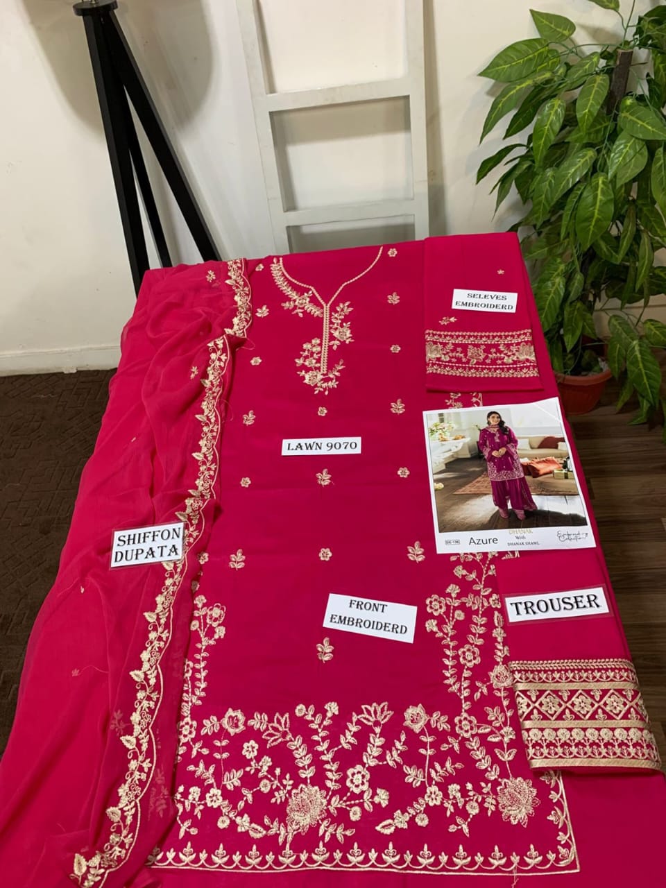 3 Piece - Embroidered Lawn Suit With Chiffon Emb Dupatta DE-512